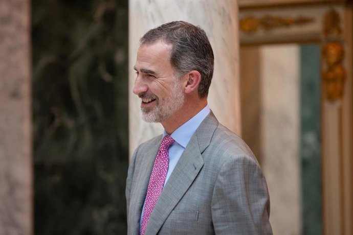 El Rey Felipe VI durante su audiencia con el presidente de la patronal catalana Foment del Treball.