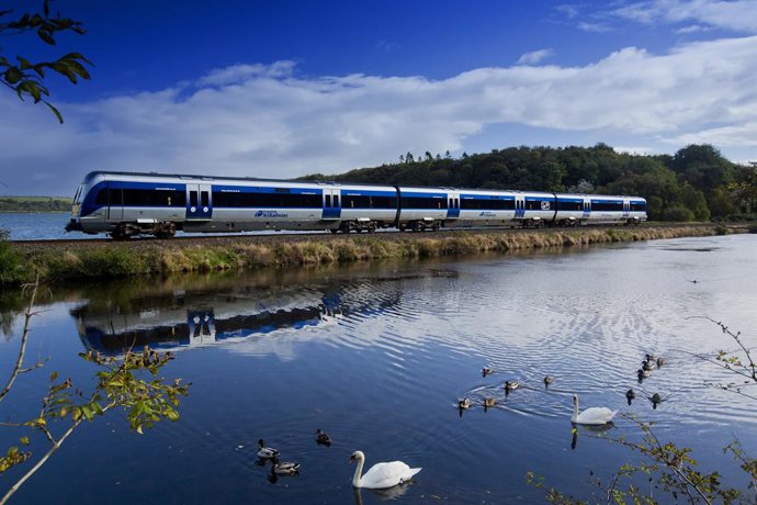 Tren fabricado por CAF