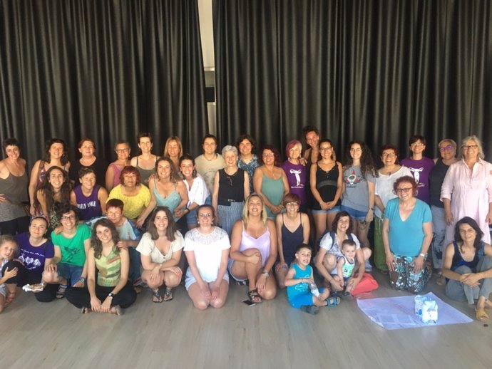 Asistentes al I Encuentro de Mujeres y Colectivos Feministas de Mallorca, organizado por el Moviment Feminista de Mallorca (MFM) y celebrado el pasado 29 de junio en Manacor