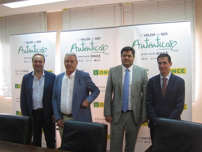 Responsables de ONCE, Ibercaja y Fundación CB