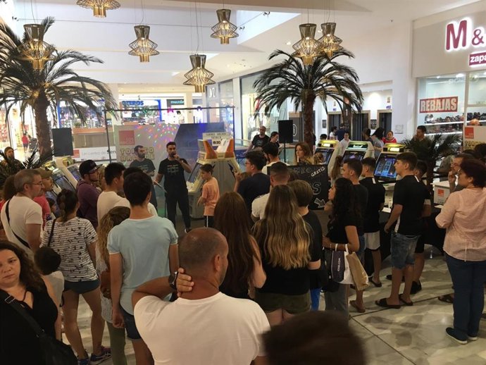 Cerca de mil personas asisten este fin de semana al 'Salón Arcade' de Los Arcos