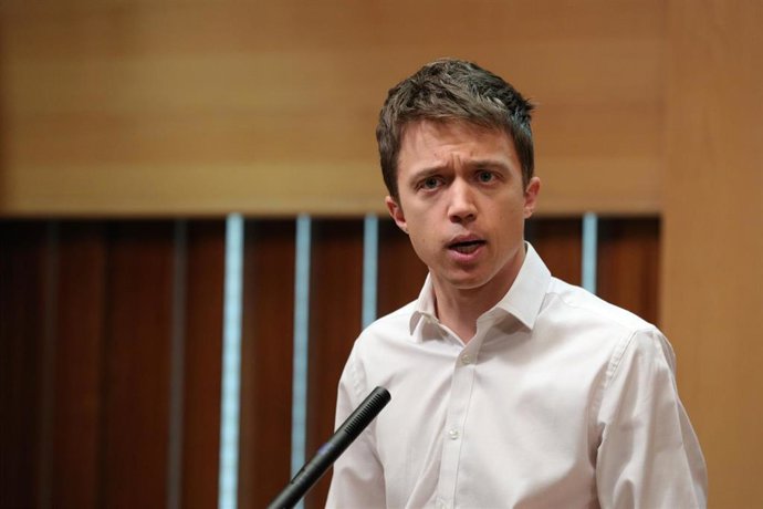 Imagen de archivo del portavoz de Más Madrid en la Asamblea de Madrid, Iñigo Errejón, en rueda de prensa en el Parlamento madrileño.