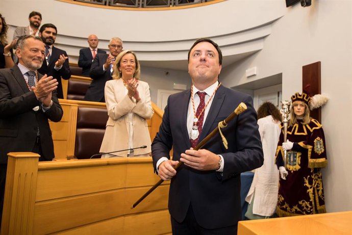 El reelegido presidente de la Diputación de A Coruña.