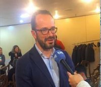 Blanco (Vox) exige al PSOE que cese sus políticas de "apartheid y segregación contra Vox"