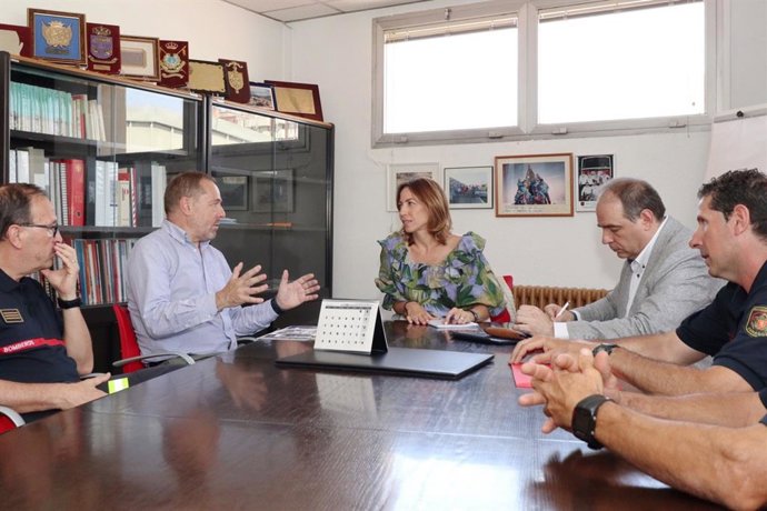 La consejera municipal de Servicios Públicos y Movilidad, Natalia Chueca, coordina el operativo de Proteccion Civil