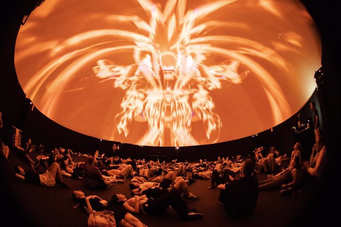 La cúpula d'audiovisual immersiu del Festival Sónar estrenar set peces