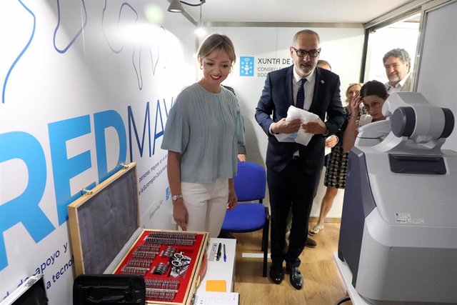 Fabiola García, visita el programa Red May de apoyo a los mayores del rural.