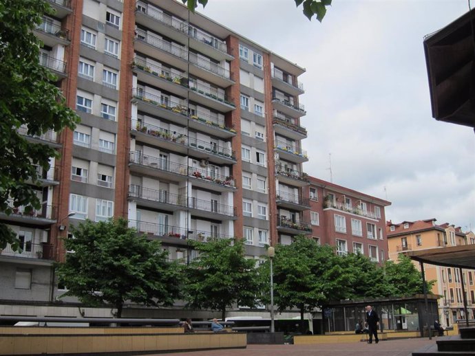 La vivienda en alquiler sube un 0,4% en Euskadi en abril con 10,72 euros/m2 al mes, un 25,4% más que la media estatal