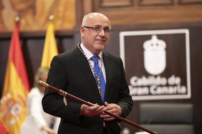 El presidente del Cabildo de Gran Canaria, Antonio Morales, durante el acto de constitución en el que fue nombrado