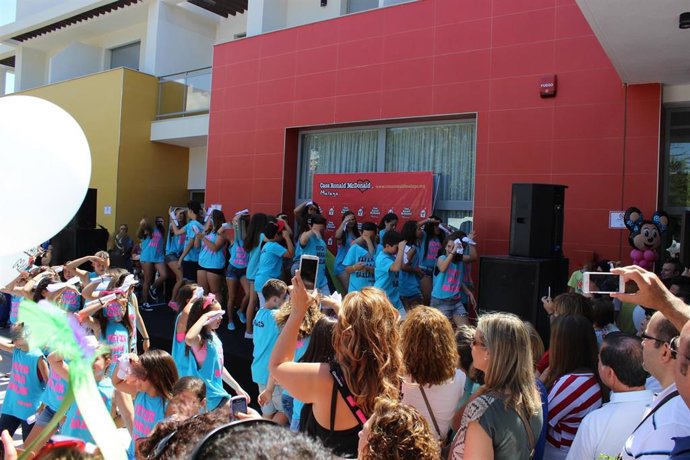 Fiesta jornada puertas abiertas casa ronald mc donald malaga niños talleres