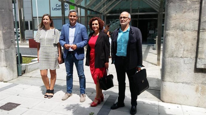 María Sánchez, Pablo Zuloaga, Ana Belén Álvarez y Miguel Rodríguez, consejeros del PSOE en el Gobierno de Cantabria en la X Legislatura