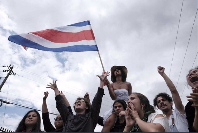 Imagen de una manifetación en Costa Rica. 