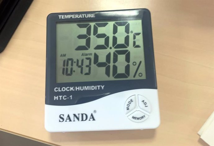 El Termostato Con Temperaturas De 35 Grados Este Lunes En El Interior De Los Juzgados De Sabadell