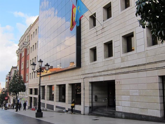 Edificio de la Tesorería general de la Seguridad Social en Oviedo.