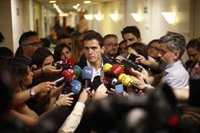 Rivera rebutja tornar-se a reunir amb Sánchez i l'insta a negociar amb "els seus socis"