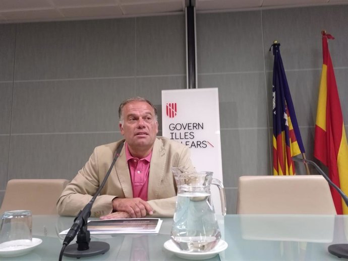 El director general de Empleo y Economía en funciones, Lloren Pou.