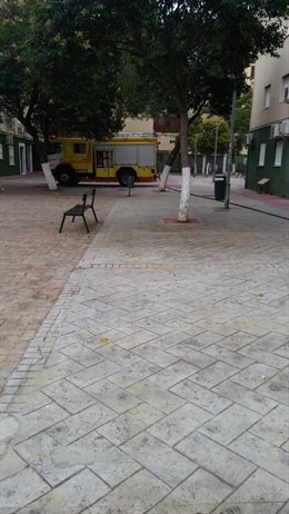 Un coche de bomberos en un lugar del suceso