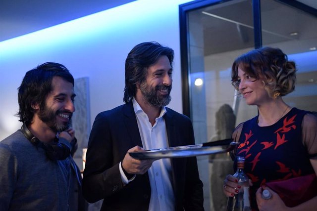 Hugo Silva, Leonor Watling y Marc Vigil durante el rodaje de Nasdrovia