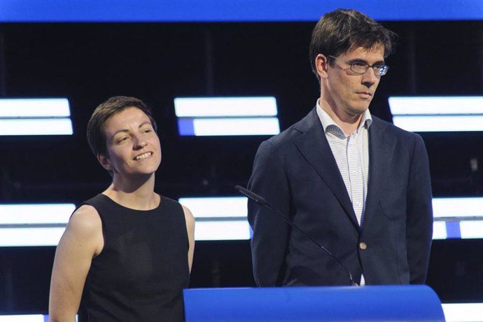 26 May 2019, Belgium, Brussels: Alliance '90/The Greens candidates for the presidency of the European Commission Ska Keller and her colleague Bas Eickhout attend a press conference during European Parliament evening after the results of the European ele