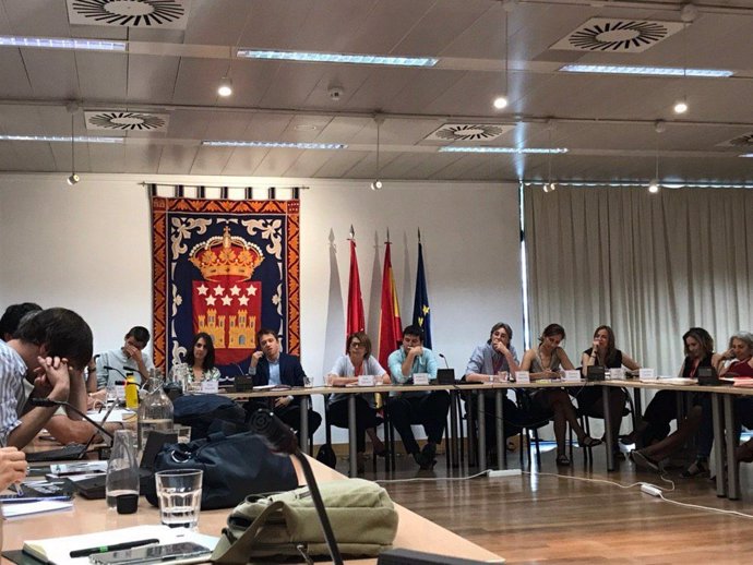 Reunión de los diputados de Más Madrid en la Asamblea para definir su estrategia política.