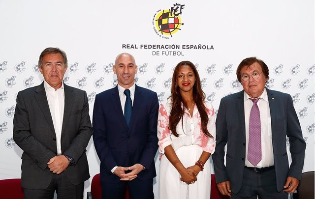 La RFEF y la Asociación Deporte Para la Igualdad firman un acuerdo de colaboración