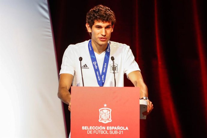 Fútbol.- Zaragoza homenajeará al futbolista Jesús Vallejo tras ganar el Europeo 