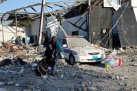 El bombardeo contra un centro de detención de migrantes en Trípoli deja 44 muertos y 130 heridos