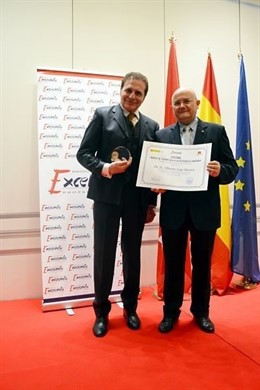 Dr. Alberto Lajo Rivera , galardonado con el Premio Gómez Ulla a la Excelencia Sanitaria 2019 -2020