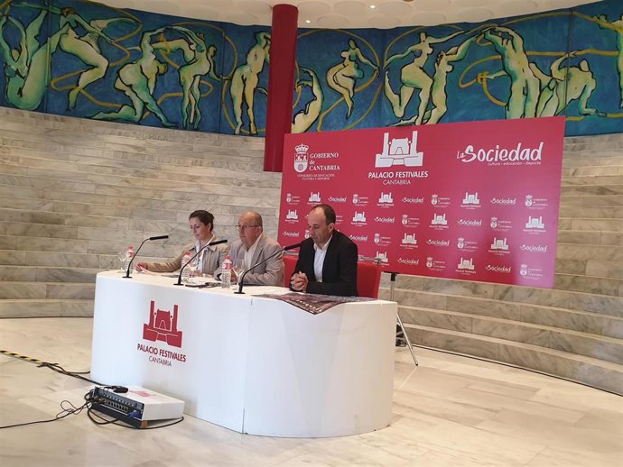 Presentación del Certamen de la Canción Marinera de San Vicente de la Barquera