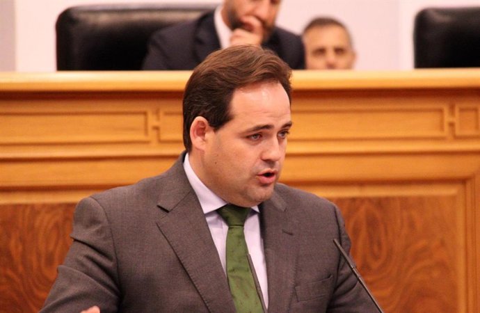 El presidente del PP en C-LM, Paco Núñez, en el pleno de investidura de Page