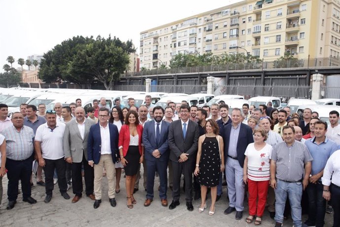 Juan Marín, vicepresidente de la Junta de Andalucía, entrega vehículos a 59 municipios de Almería, Granada y Málaga de menos de 20.000 habitantes.