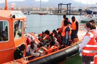 El número migrantes interceptados en costas andaluzas el primer semestre del año desciende un 30,4% respecto a 2018