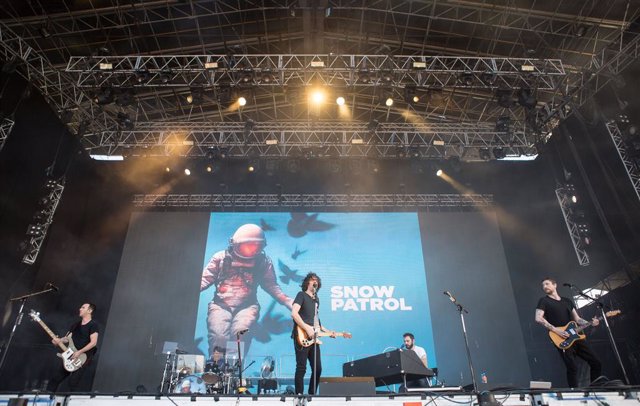 Cultura.- Snow Patrol cancelan sus próximos conciertos por problemas médicos
