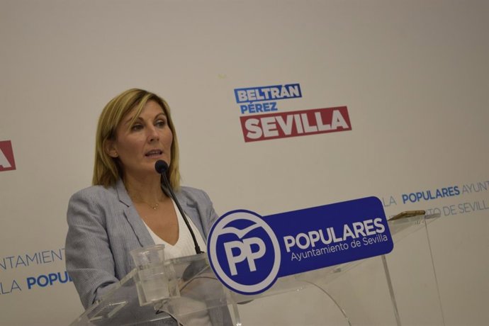 Ana Jáuregui en una comparecencia pública en Sevilla