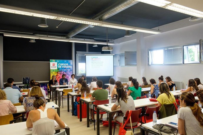 Curso de Verano sobre Intervención con Infancia en Situación de Riesgo