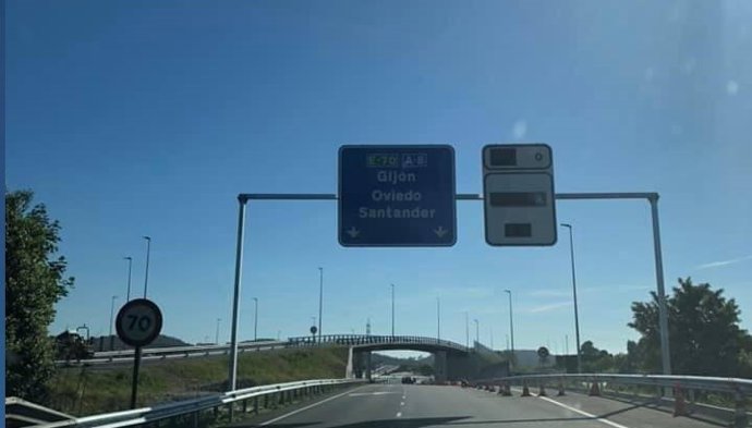 Carteles en la autopista