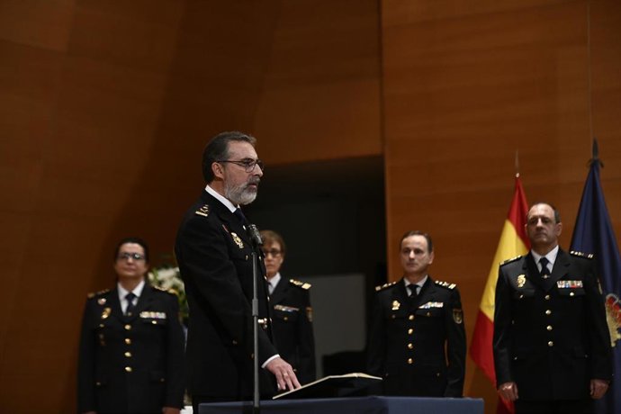 Eugenio Pereiro toma posesión de la Junta de Gobierno de la Policía Nacional. 
