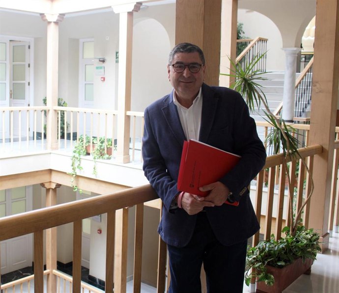 Np: El Gobierno De Moreno Ferrer Cierra Un Crédito De 4 Millones Para Agilizar L