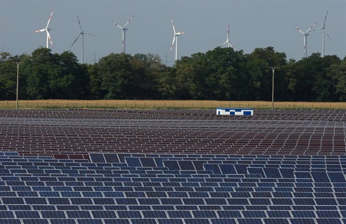 Energía solar y eólica