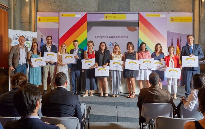 Presentación de las 20 nuevas empresas adheridas a REDI para fomentar la inclusión y la diversidad del colectivo LGTBI en el entorno laboral.