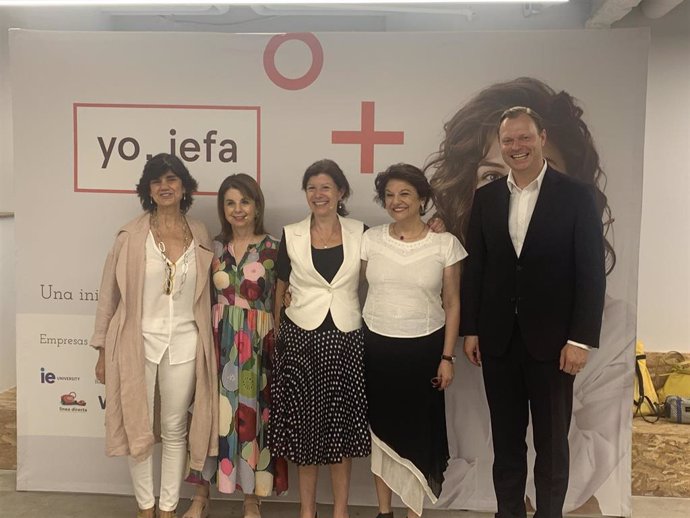 Presentación del programa 'Yo jefa' para fomentar el liderazgo femenino de Trescom.