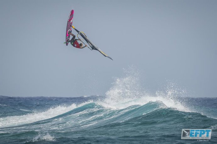 Campeonato Europeo de Windsurf en la categoría Freestyle