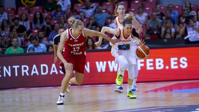 Anna Cruz en el España - Rusia