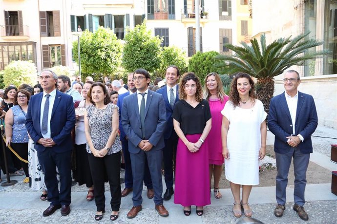 Los nuevos consellers del Govern que han tomado posesión este miércoles