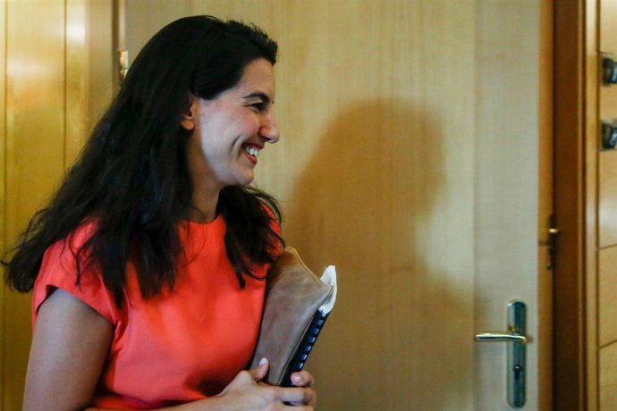 La candidata de Vox a la presidencia de Madrid, Rocío Monasterio, ofrece una rueda de prensa en la Asamblea de Madrid tras reunirse con el presidente de la Asamblea.