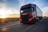 Iveco lanza el nuevo S-Way, que se fabricará en Madrid y tendrá variante de GNL