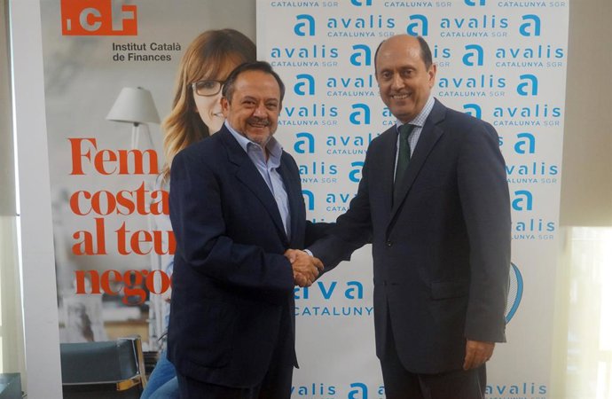 A la izquierda Josep-Ramon Sanrom, consejero delegado del Institut Catal de Finances (ICF) y a la derecha Josep Lores, consejero delegado de Avalis de Catalunya SGR.