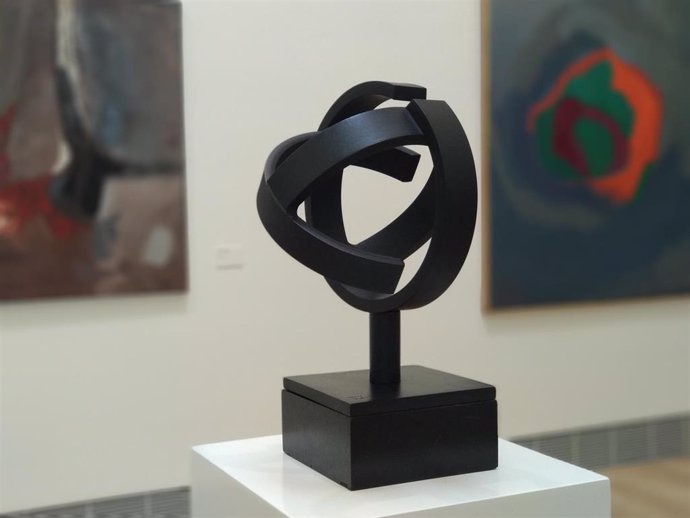 'Desocupación de la esfera', de Jorge Oteiza, obra invitada del Museo de Bellas Artes de Asturias hasta octubre.