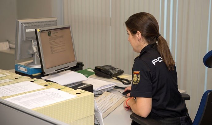 Agente de la Unidad de Policía Adscrita