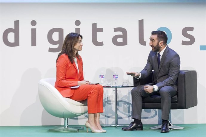  La directora general de DigitalES, Alicia Richart, entrevista al secretario de Estado para la Sociedad de la Información y la Agenda Digital, Francisco Polo, en la edición de la DigitalES Summit de 2018